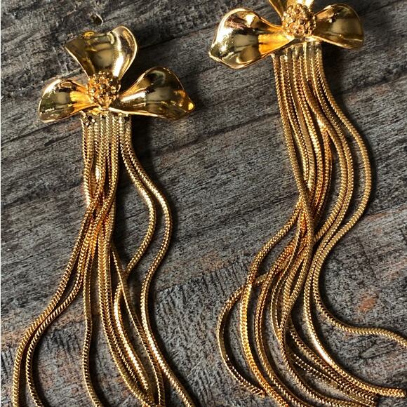 NEW Floral Fringe Earrings - Picture 4 of 14